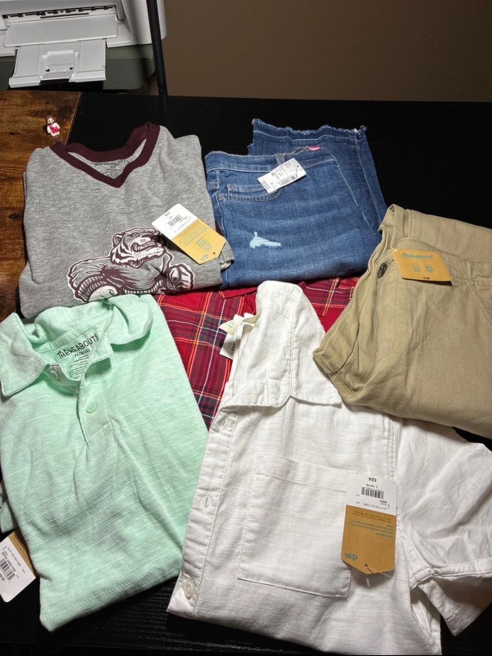Bundle of kids clothes all NWT retails for $144!
